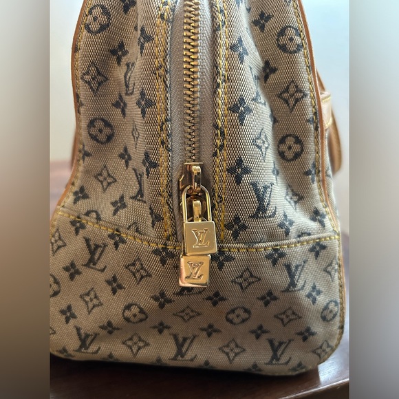 SOLD!! RARE 100% Authentic Louis Vuitton Mini Lin Marie Blue - Picture 3 of 9